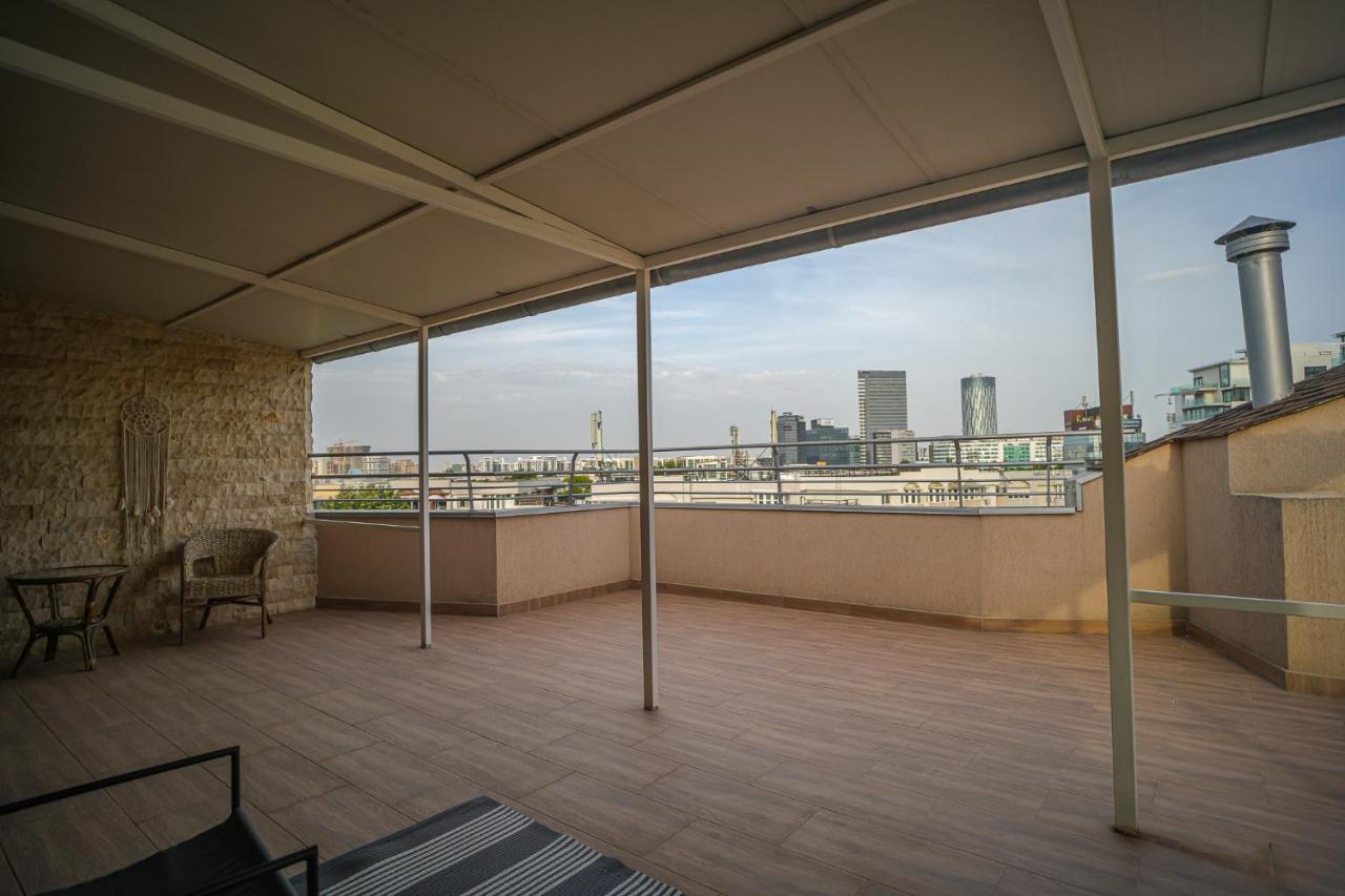 Penthouse With Huge Rooftop & Amazing City View Boekarest Buitenkant foto
