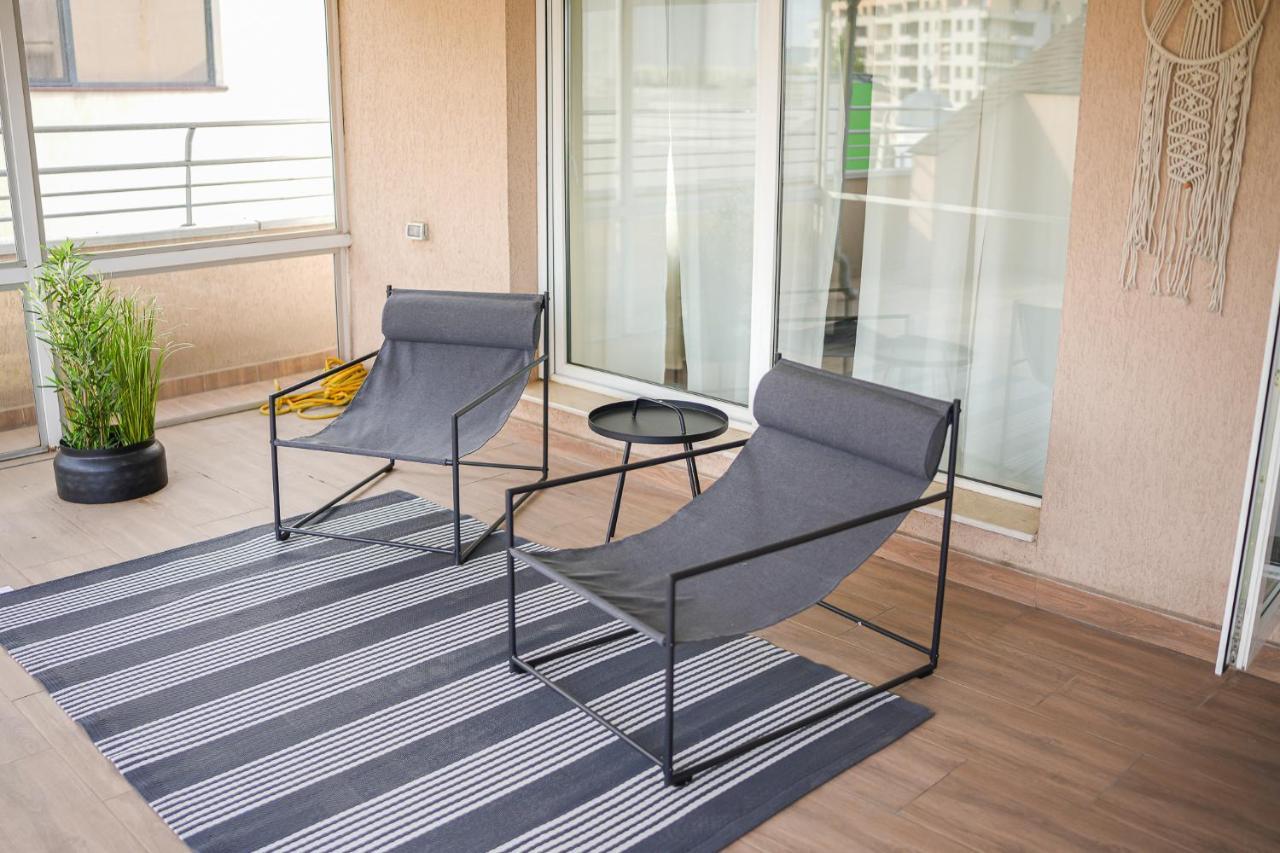 Penthouse With Huge Rooftop & Amazing City View Boekarest Buitenkant foto